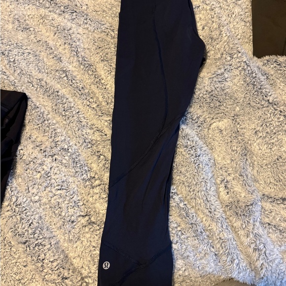 lululemon athletica Pants - lululemon athletica women 3/4 Deep Blue Leggings